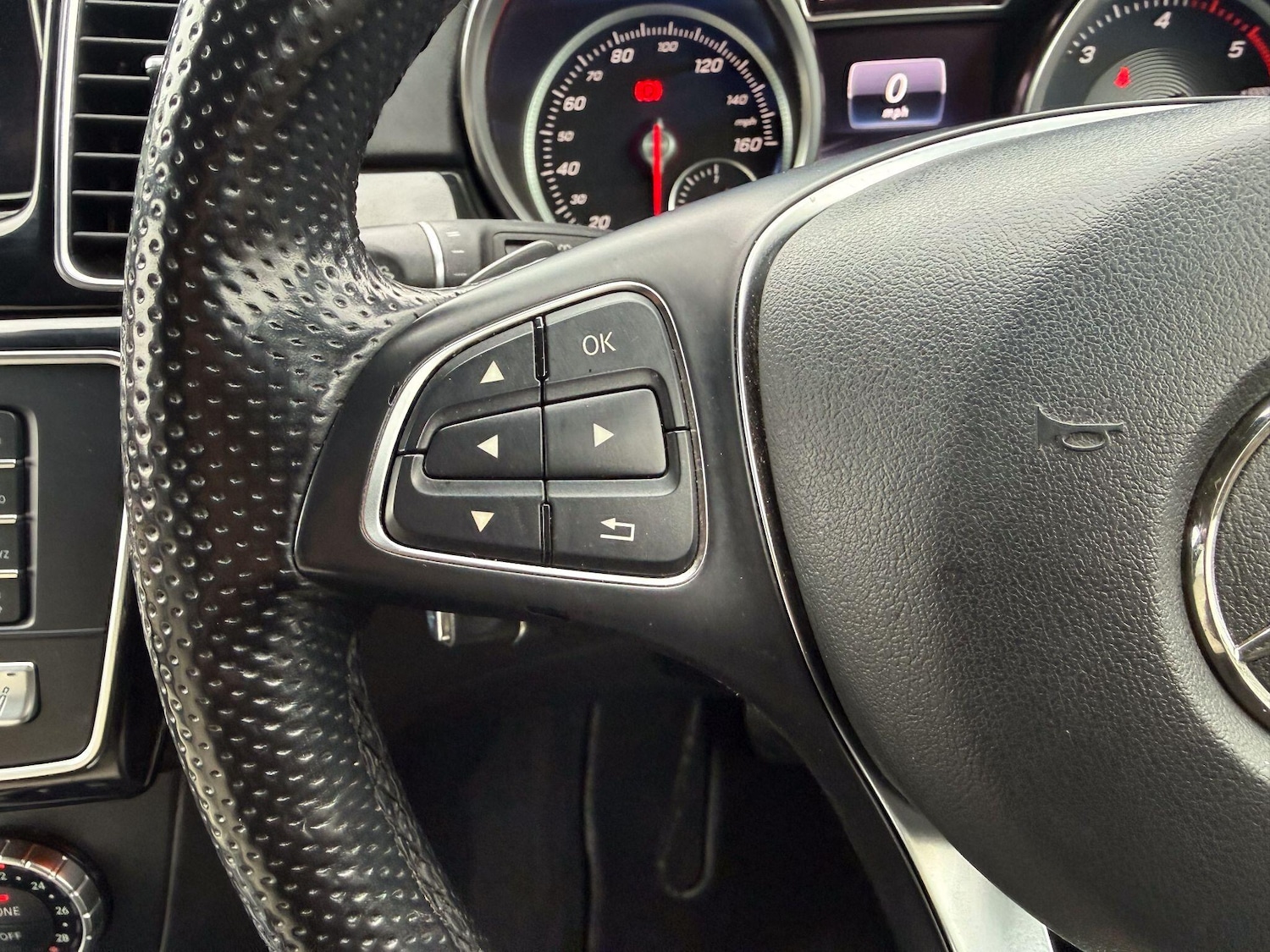 Used Mercedes-Benz GLE 2017 for sale - 77625291: Photo 31