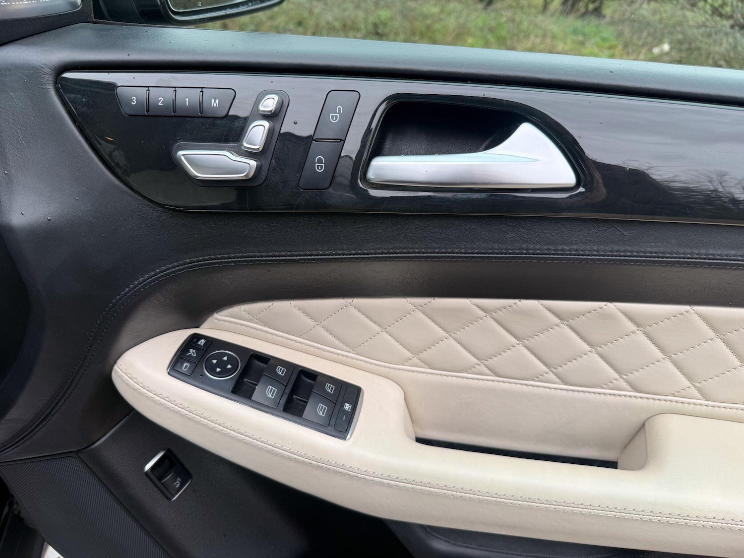 Used Mercedes-Benz GLE 2017 for sale - 77625291: Photo 9