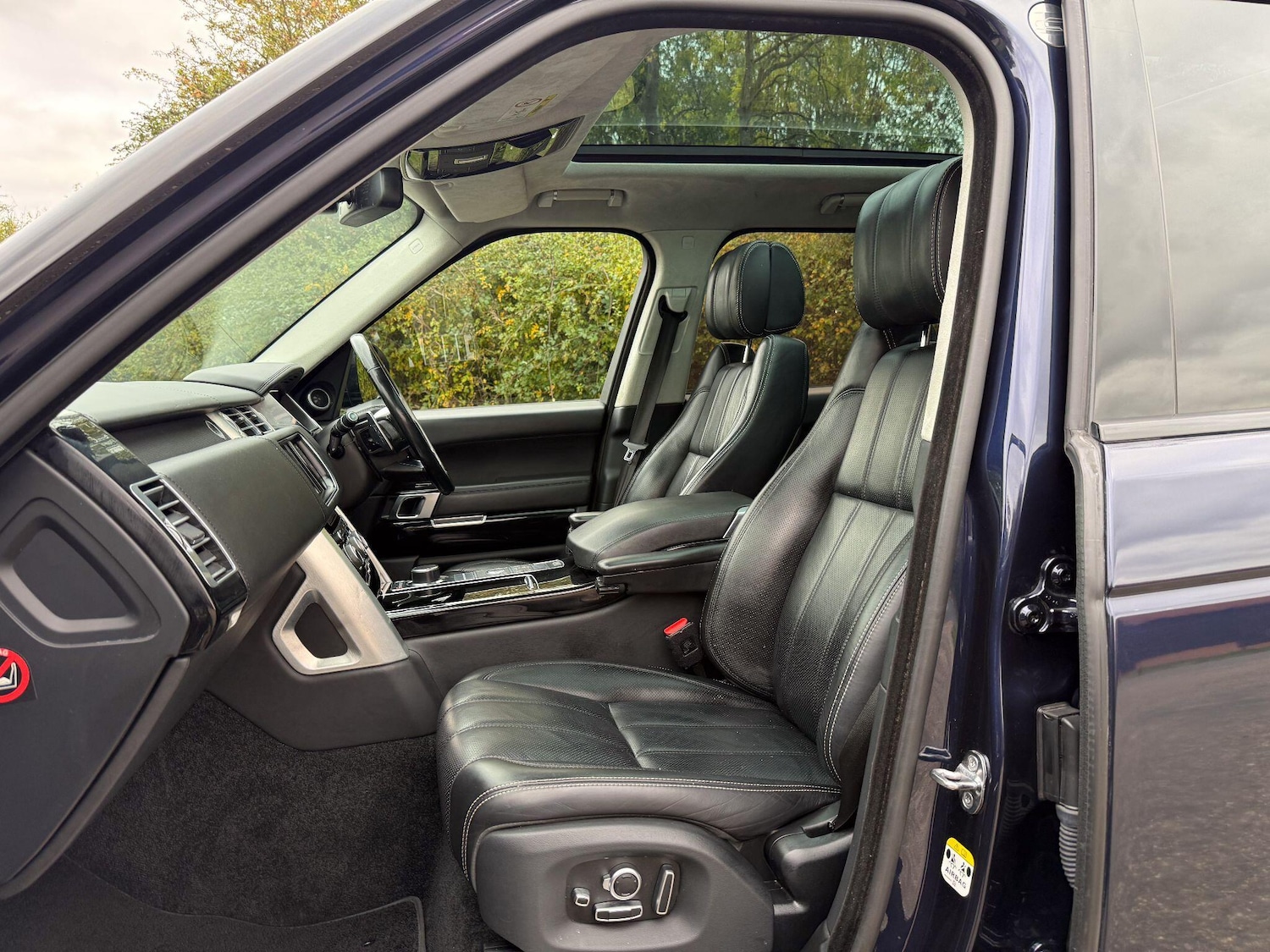 Used Land Rover Range Rover 2016 for sale - 76200264: Photo 3