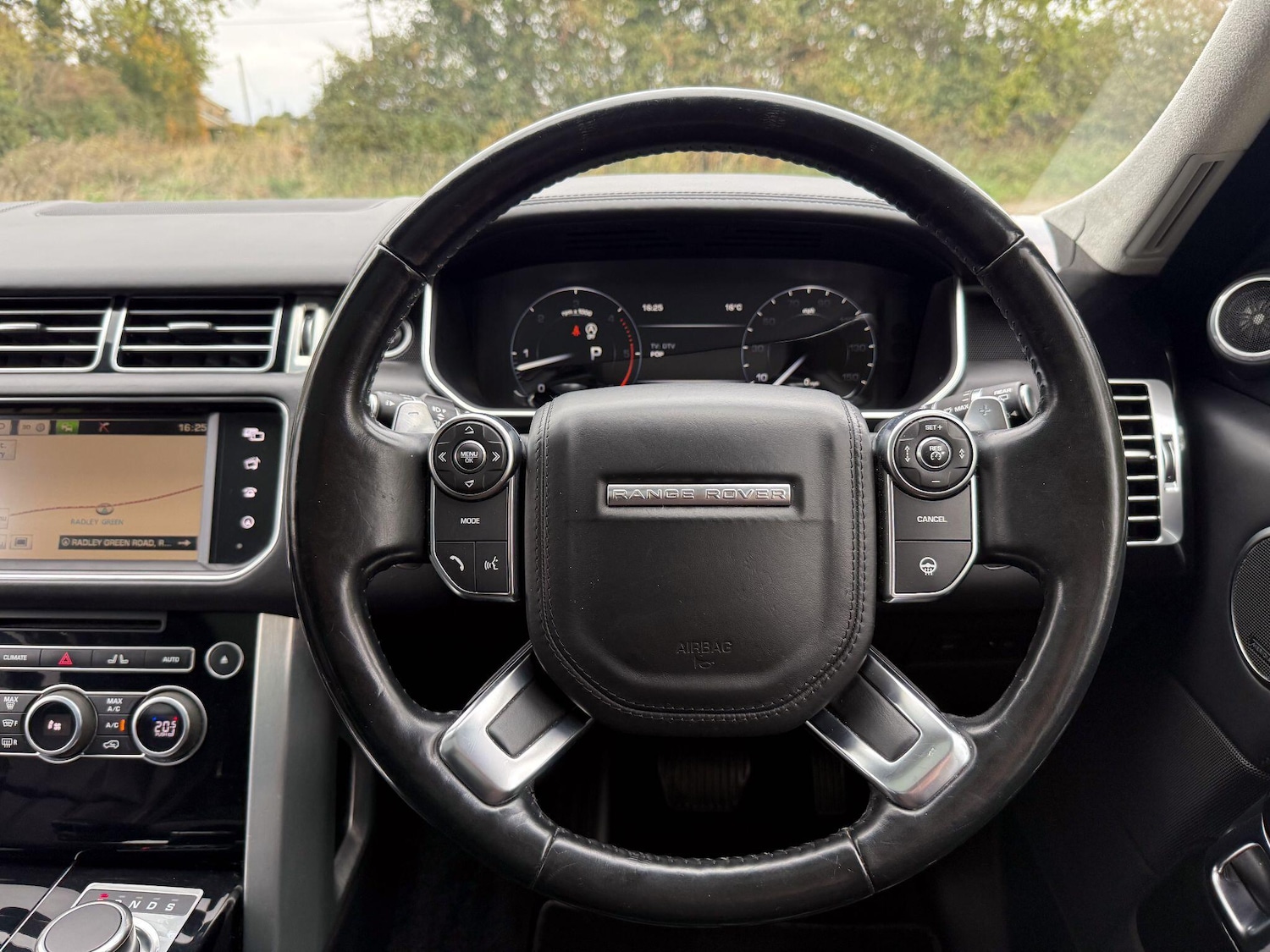 Used Land Rover Range Rover 2016 for sale - 76200264: Photo 7