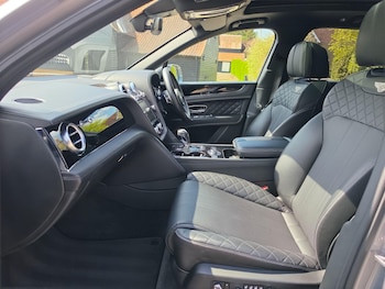 Used Bentley Bentayga 2018 for sale - 78416405: Photo
