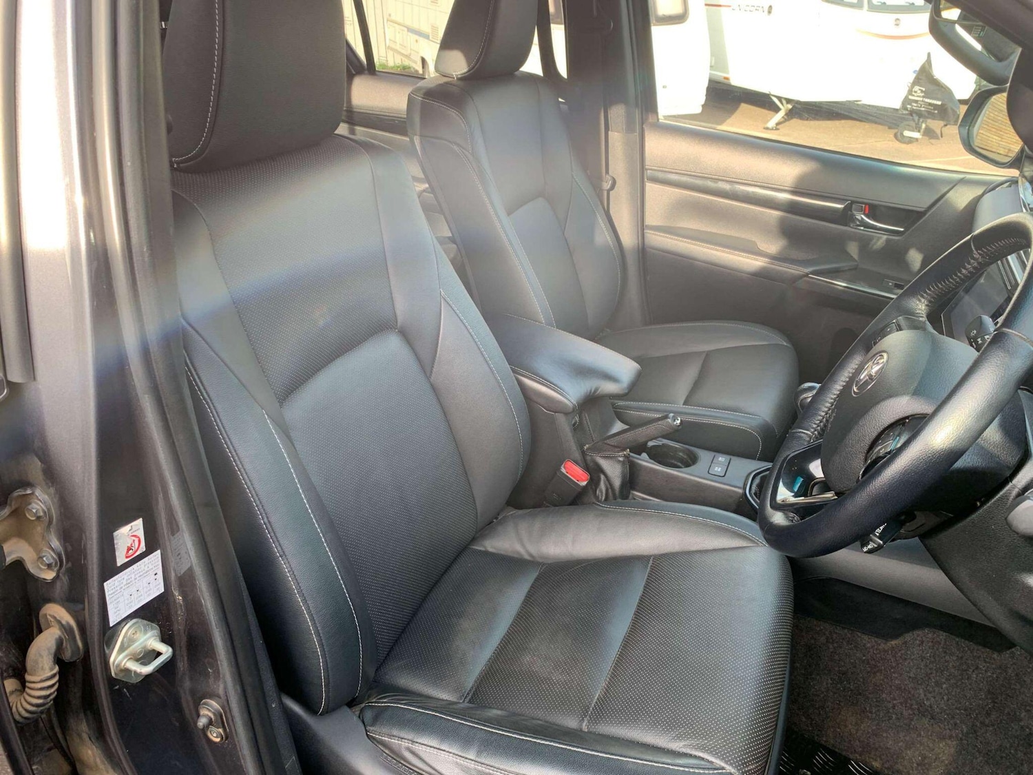 Used Toyota Hilux 2020 for sale - 76913935: Photo 3