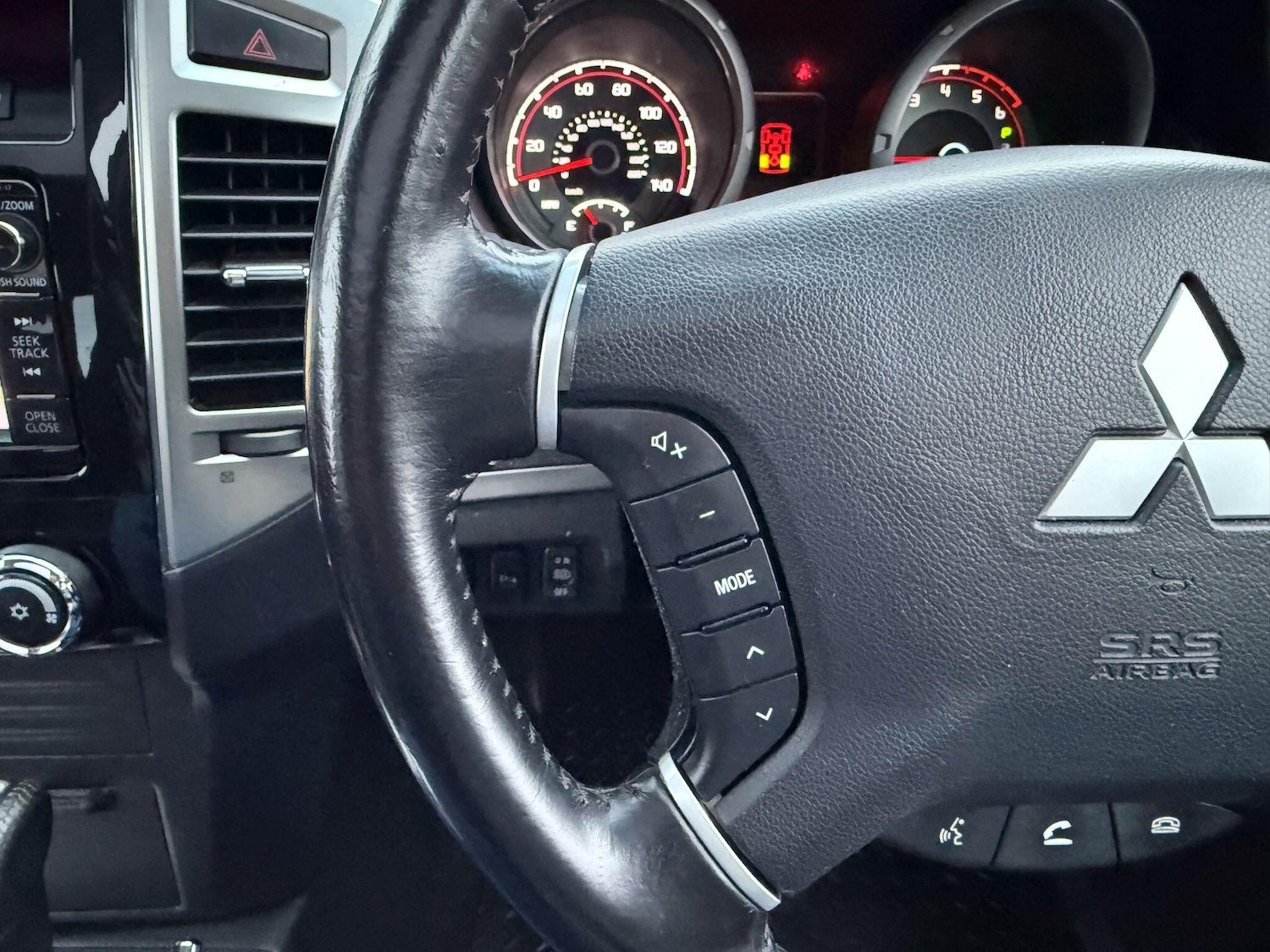 Used Mitsubishi Shogun 2018 for sale - 77330988: Photo 23