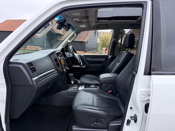 Used Mitsubishi Shogun 2018 for sale - 77330988: Photo