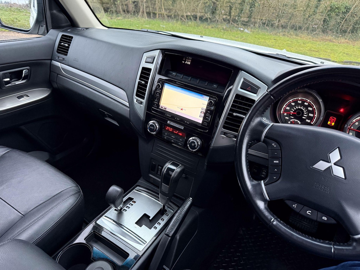 Used Mitsubishi Shogun 2018 for sale - 77330988: Photo 6