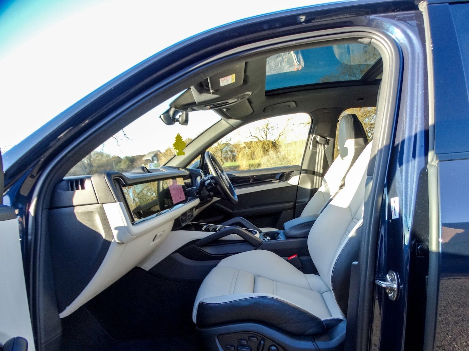 Used Porsche Cayenne for sale - 78034924: Photo 3