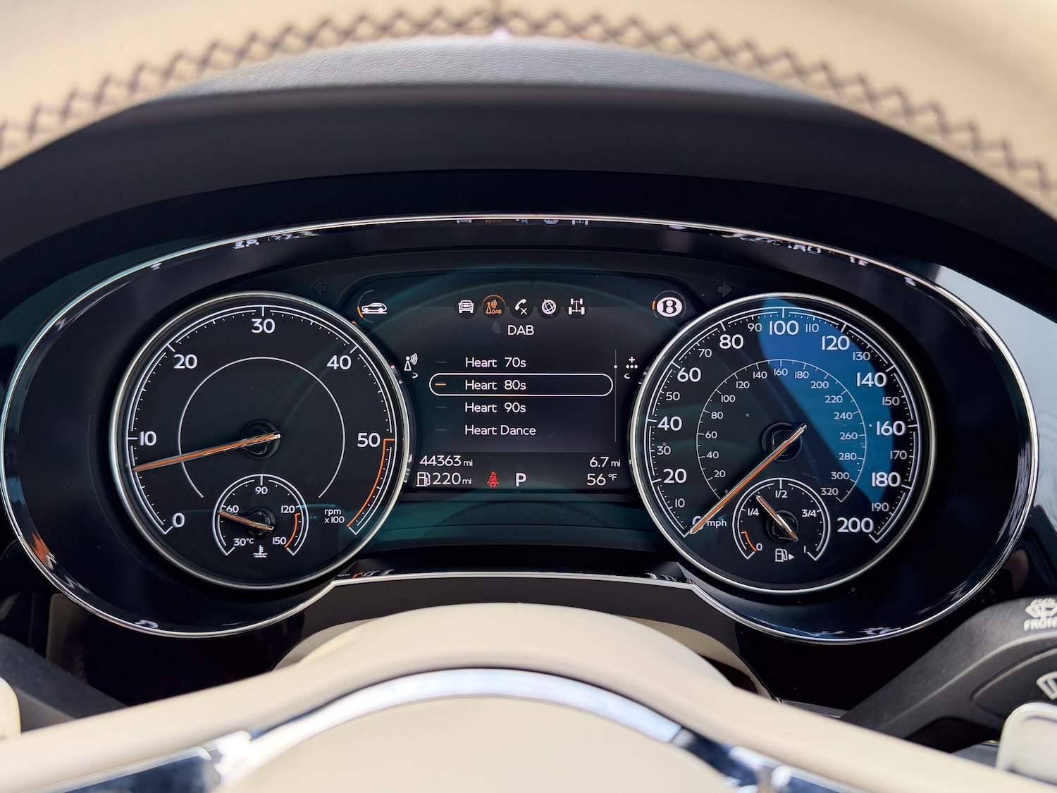 Used Bentley Bentayga 2017 for sale - 77993922: Photo 25