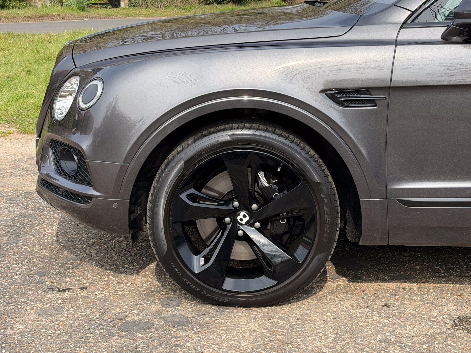 Used Bentley Bentayga 2017 for sale - 77993922: Photo 5