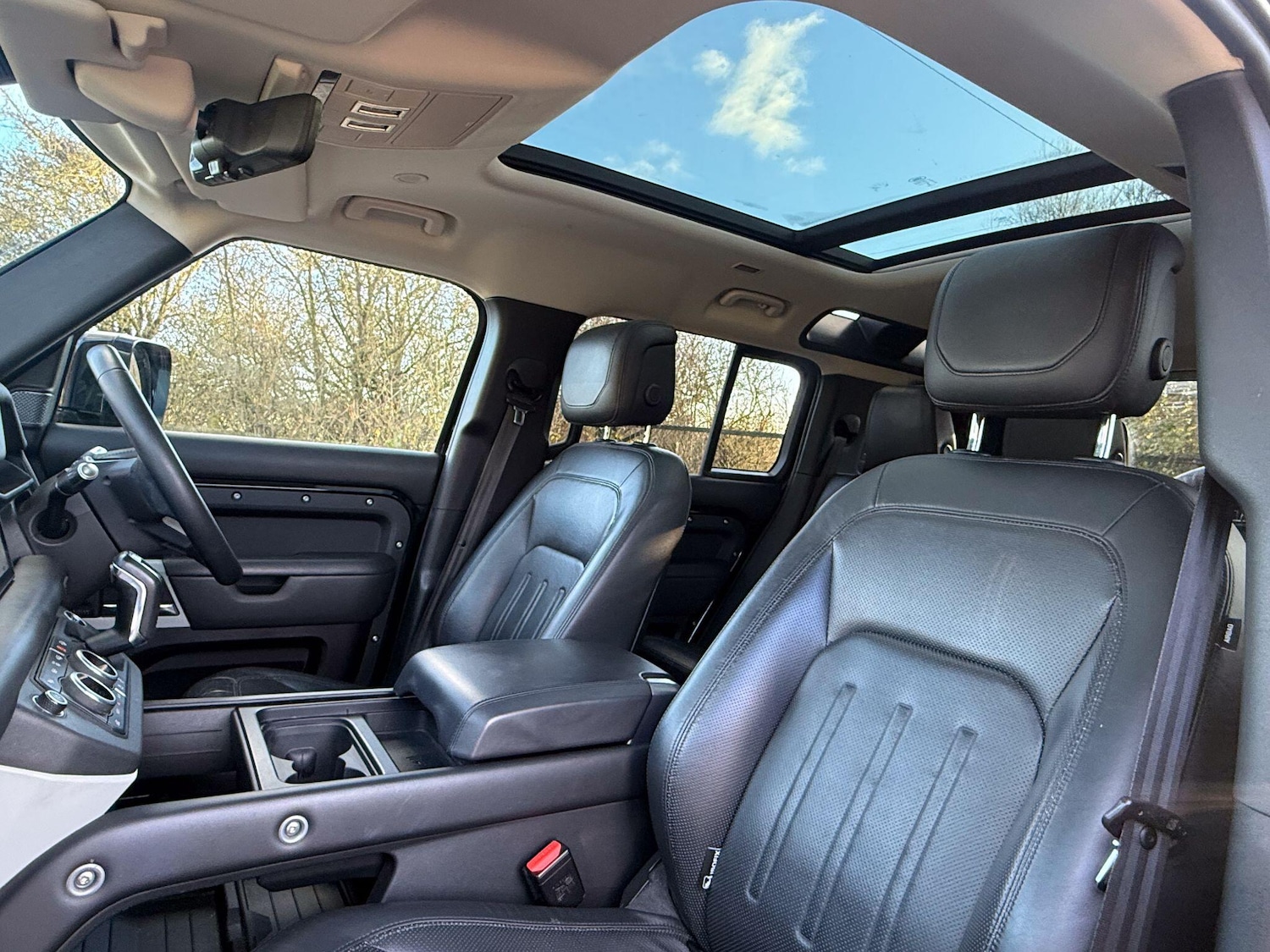 Used Land Rover Defender 2020 for sale - 77120866: Photo 11