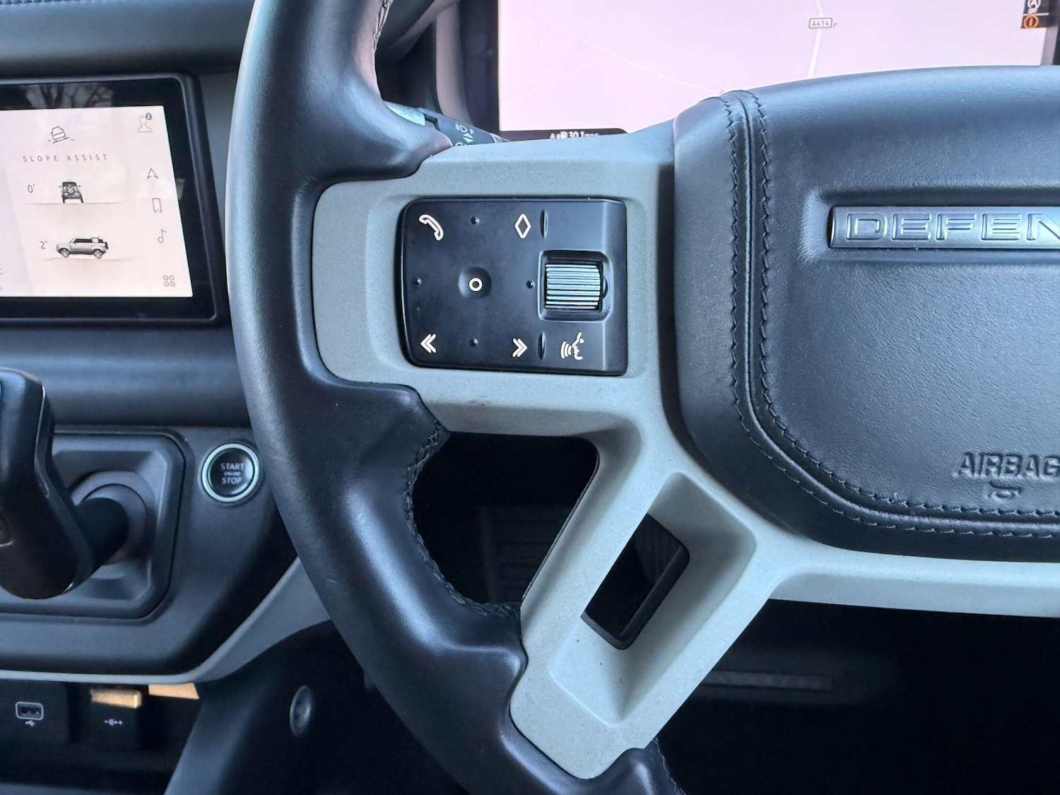 Used Land Rover Defender 2020 for sale - 77120866: Photo 27