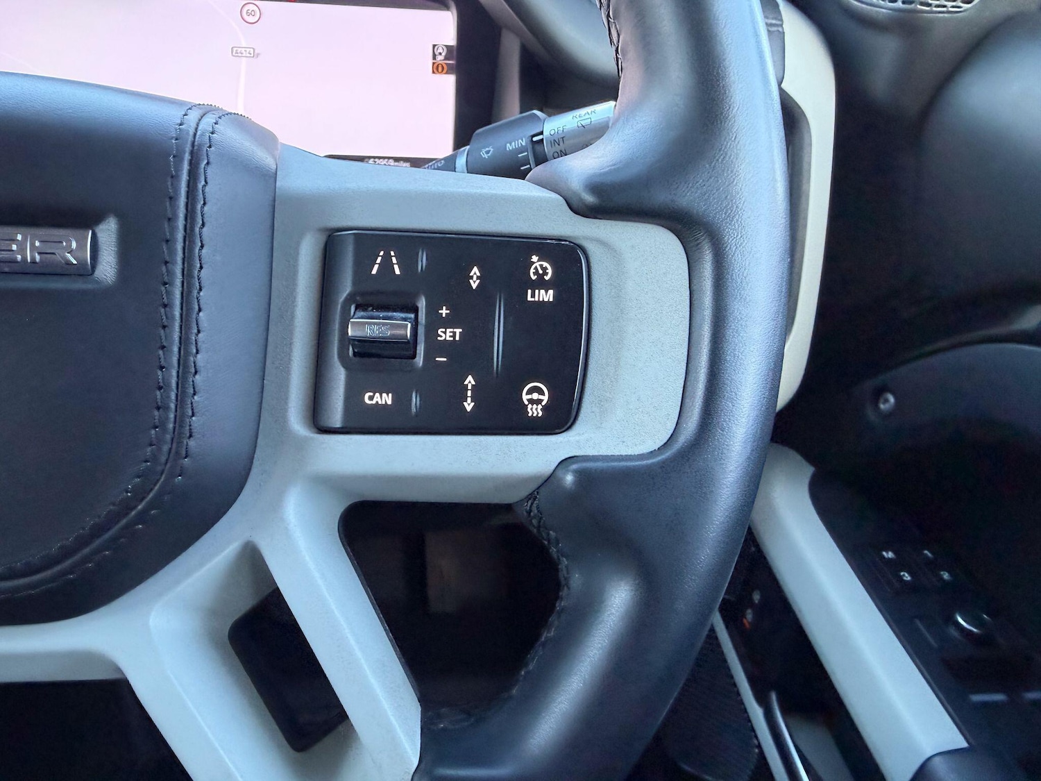 Used Land Rover Defender 2020 for sale - 77120866: Photo 28