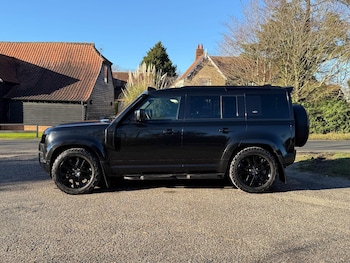 Used Land Rover Defender 2020 for sale - 77120866: Photo