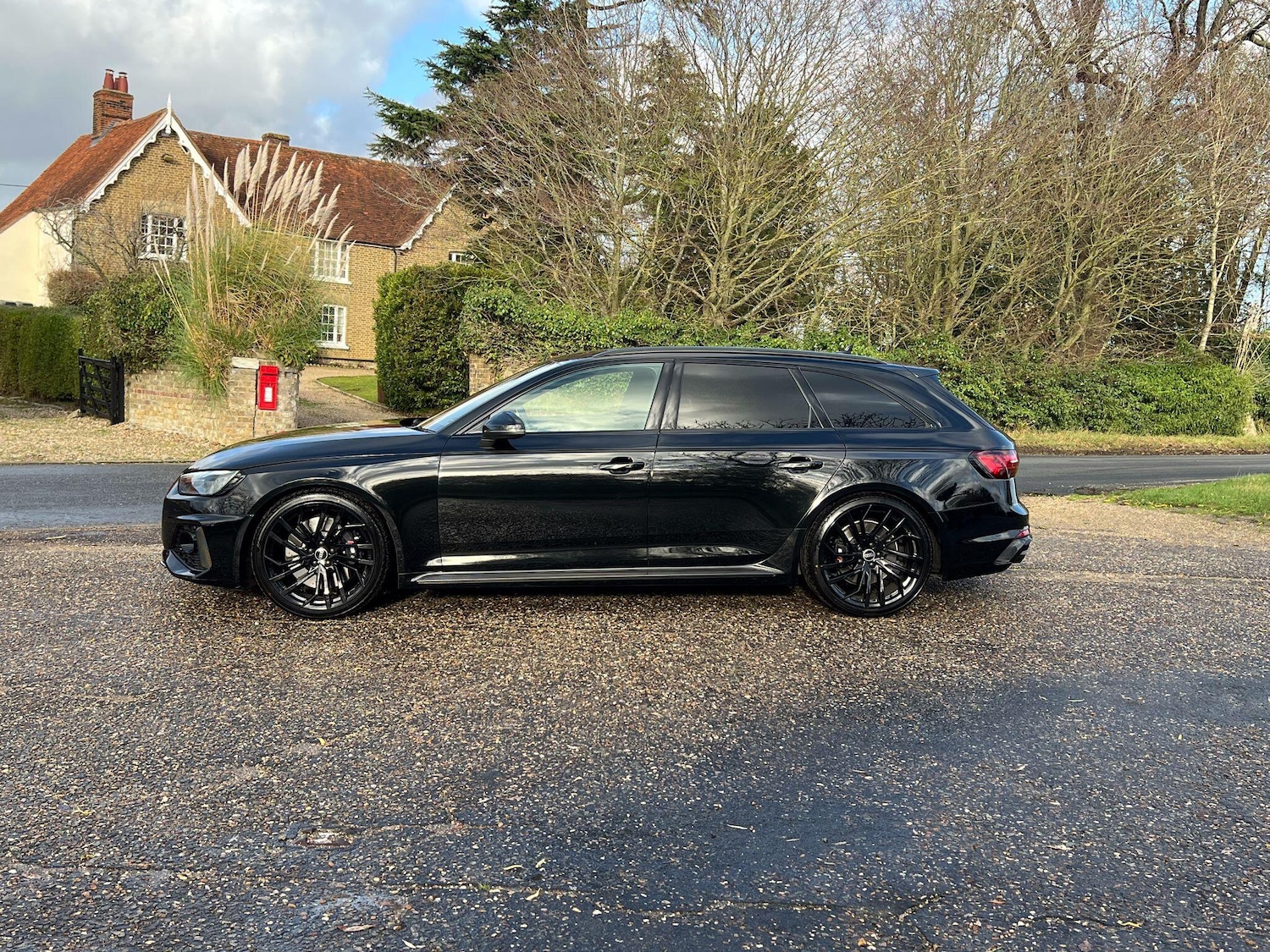 Used Audi RS4 2022 for sale - 76899299: Photo 2