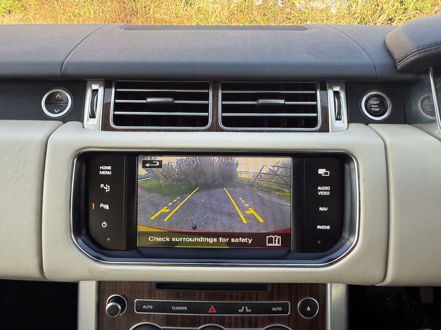 Used Land Rover Range Rover 2015 for sale - 76633165: Photo 18