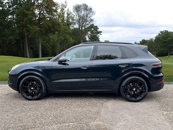 Used Porsche Cayenne 2019 for sale - 76987981: Photo