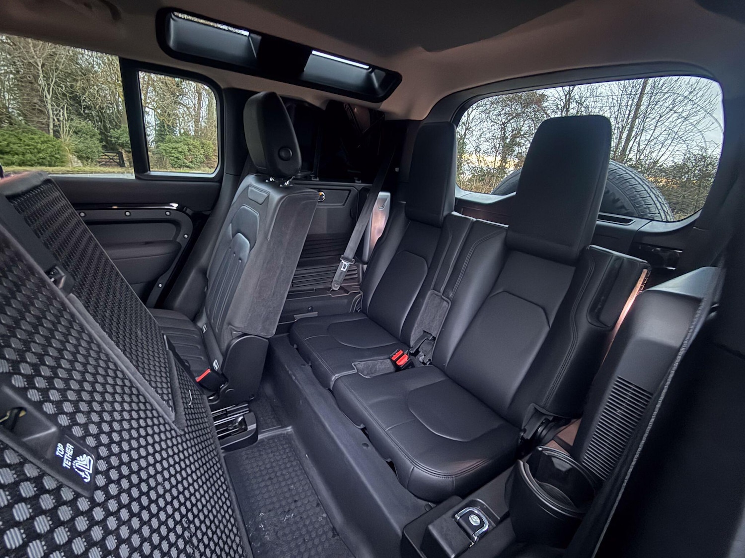 Used Land Rover Defender 110 2020 for sale - 77190820: Photo 13