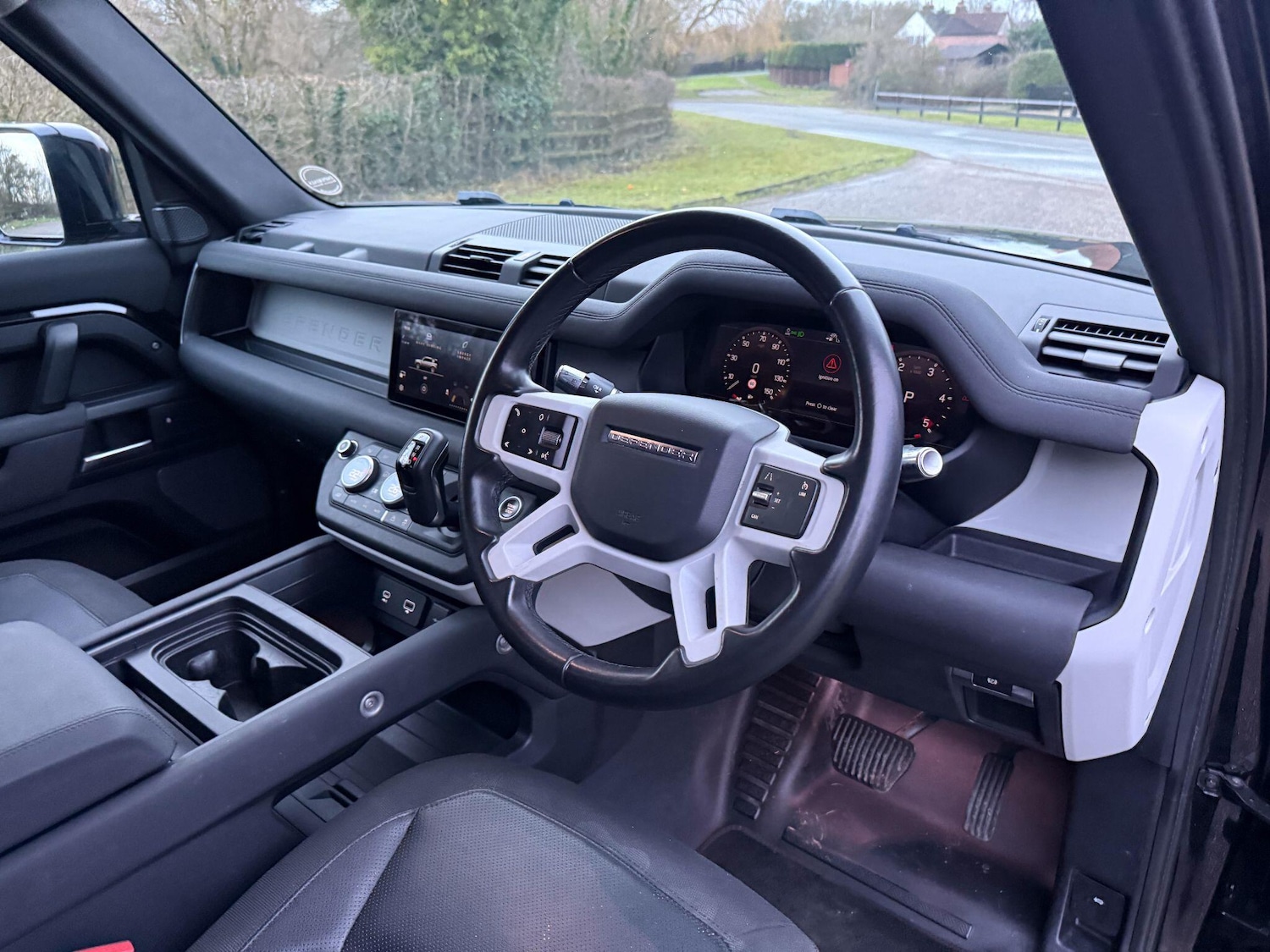 Used Land Rover Defender 110 2020 for sale - 77190820: Photo 16