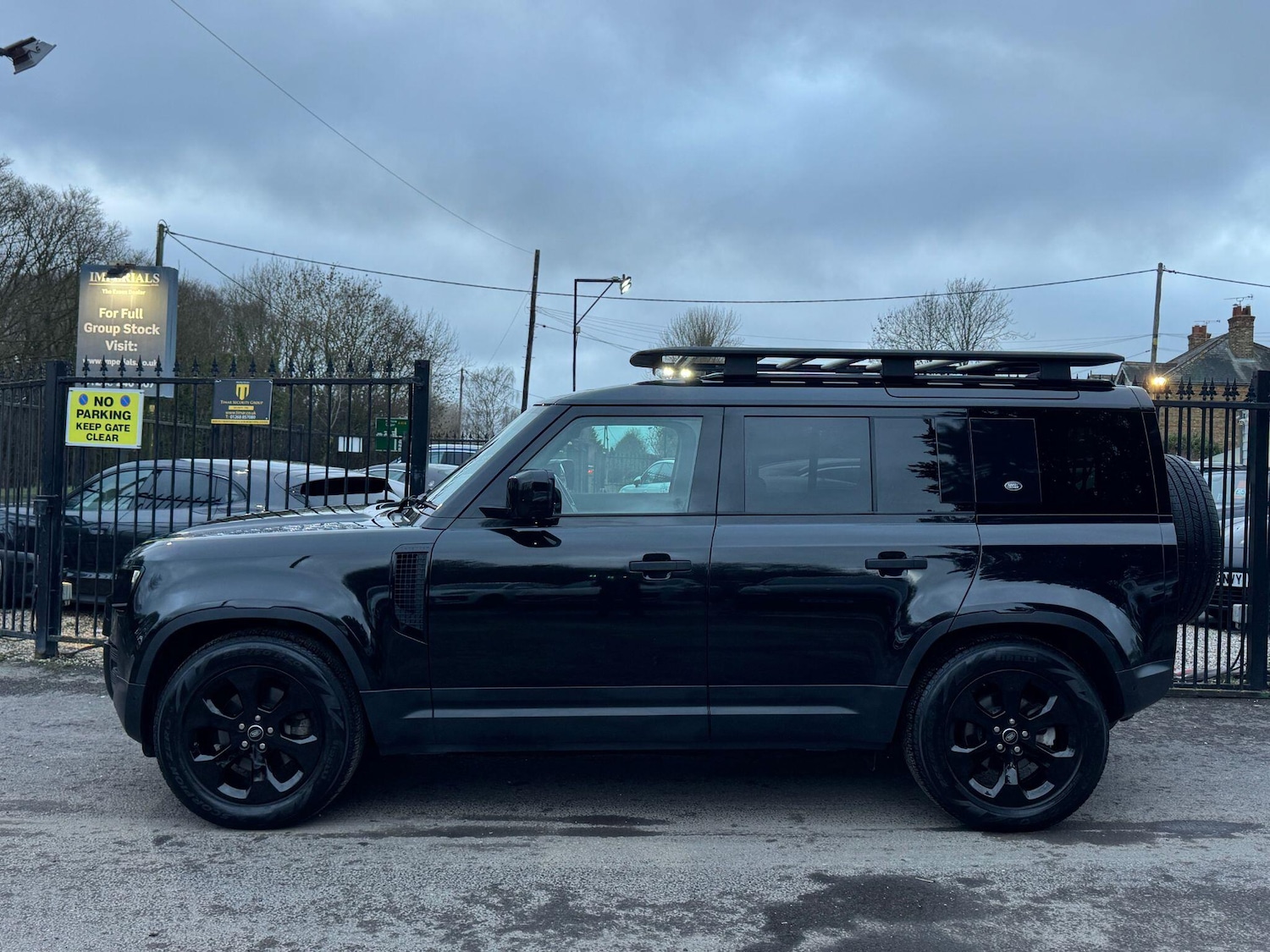 Used Land Rover Defender 2020 for sale - 77190820: Photo 2