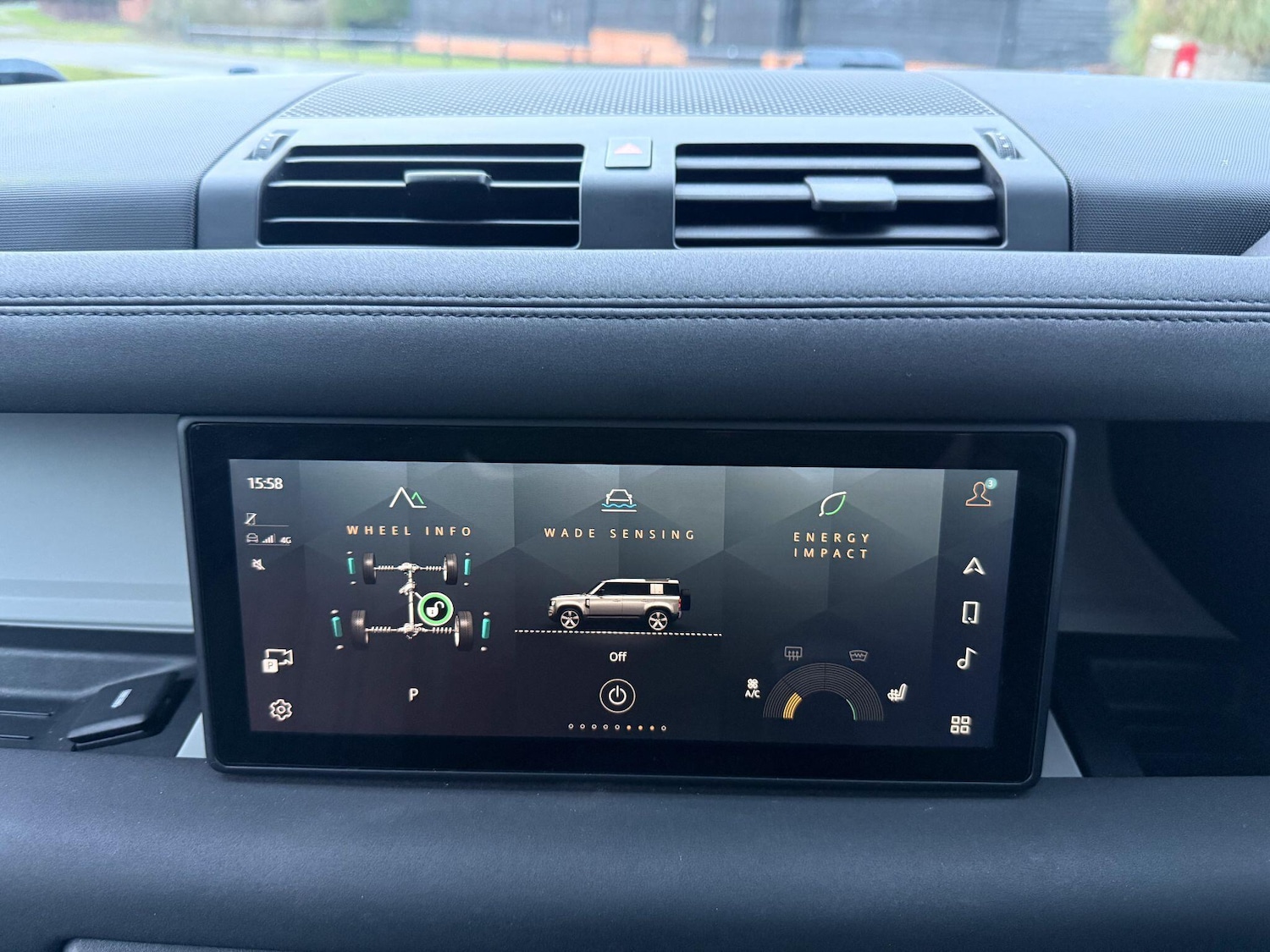 Used Land Rover Defender 110 2020 for sale - 77190820: Photo 21