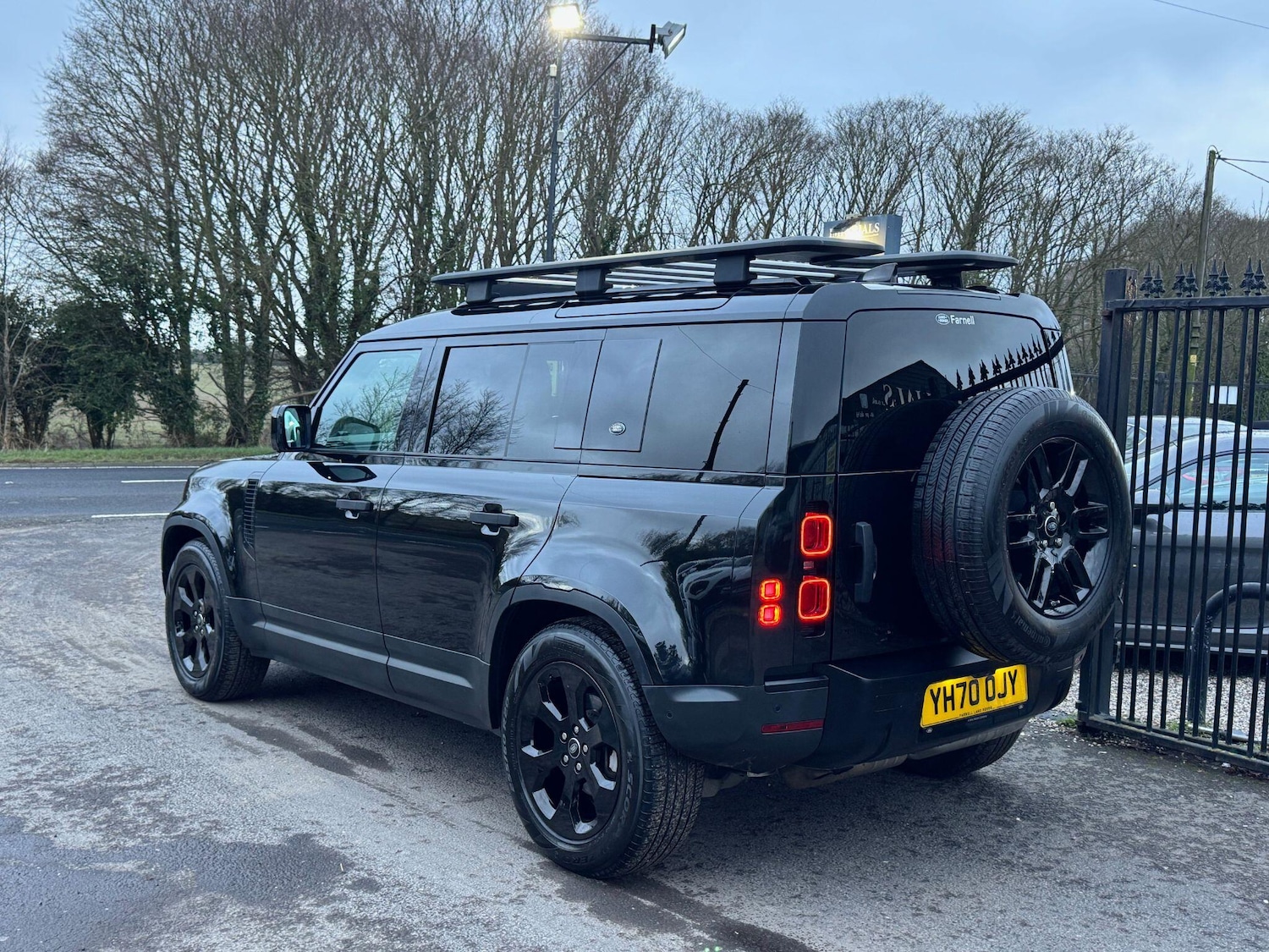 Used Land Rover Defender 2020 for sale - 77190820: Photo 4