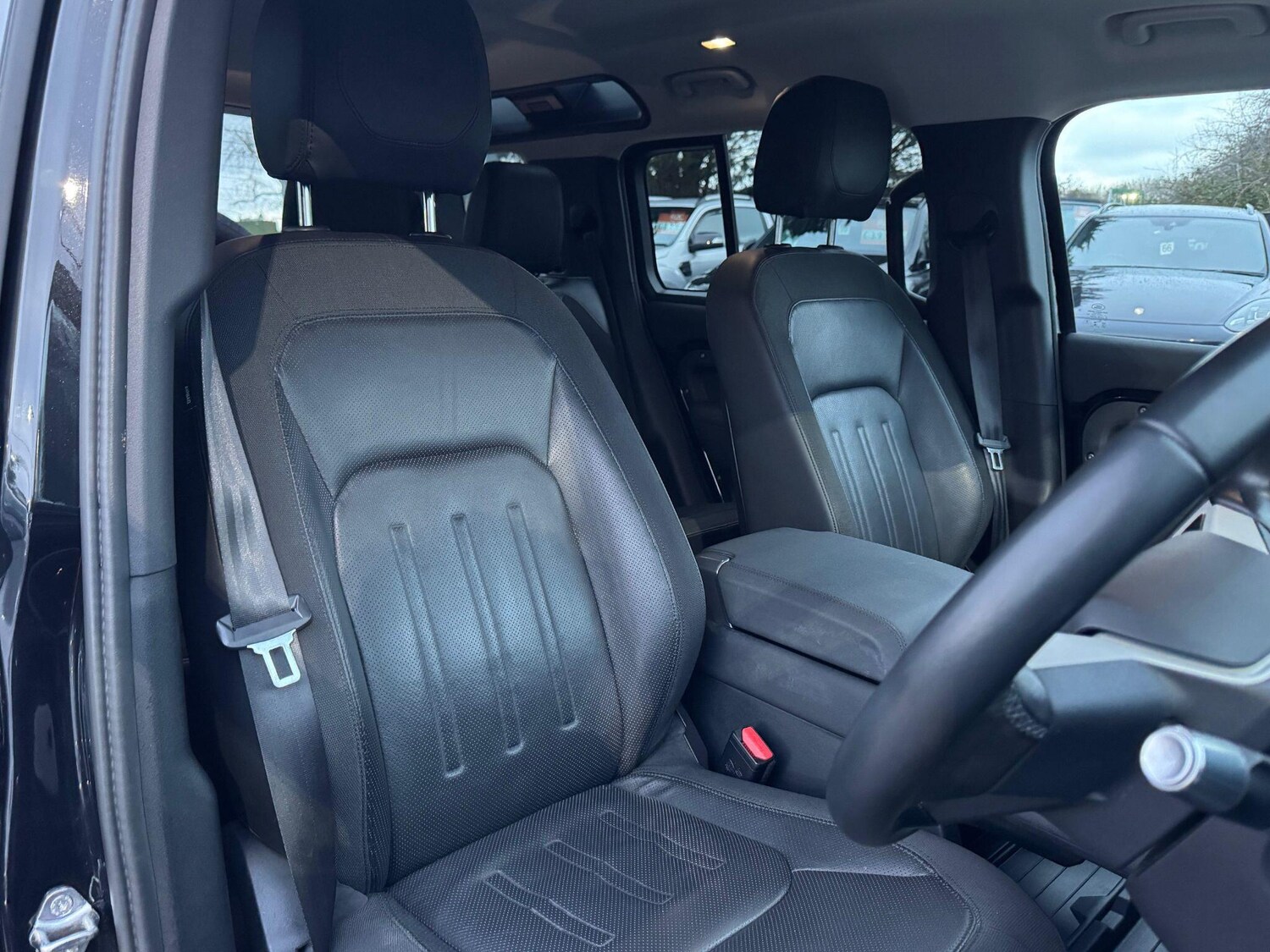 Used Land Rover Defender 2020 for sale - 77190820: Photo 9