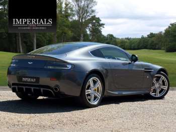 Used Aston Martin Vantage 2010 for sale - 74554202: Photo