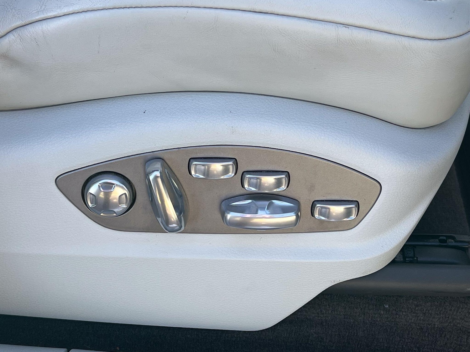 Used Porsche Macan 2015 for sale - 76839798: Photo 19