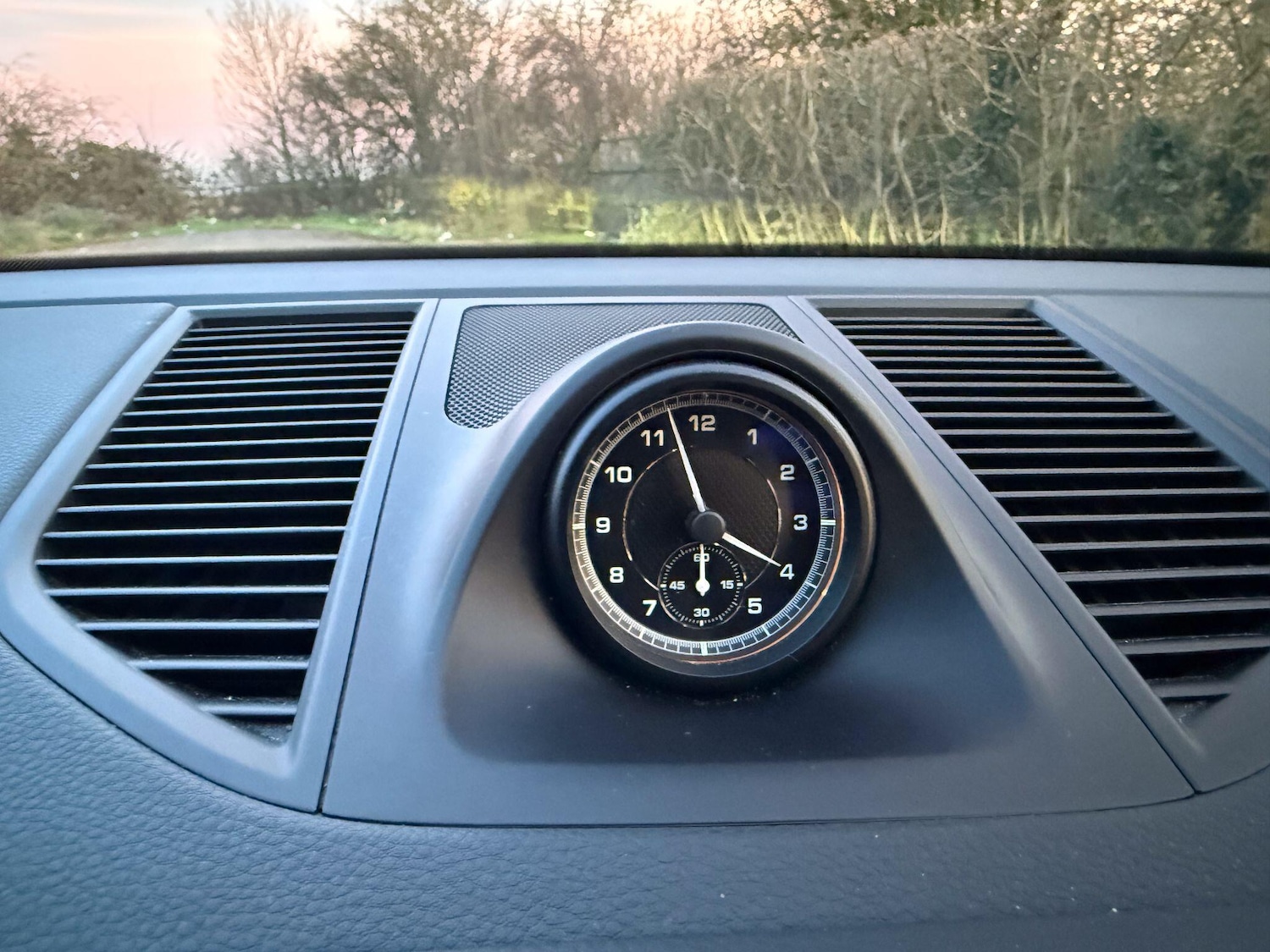 Used Porsche Macan 2021 for sale - 76942582: Photo 14