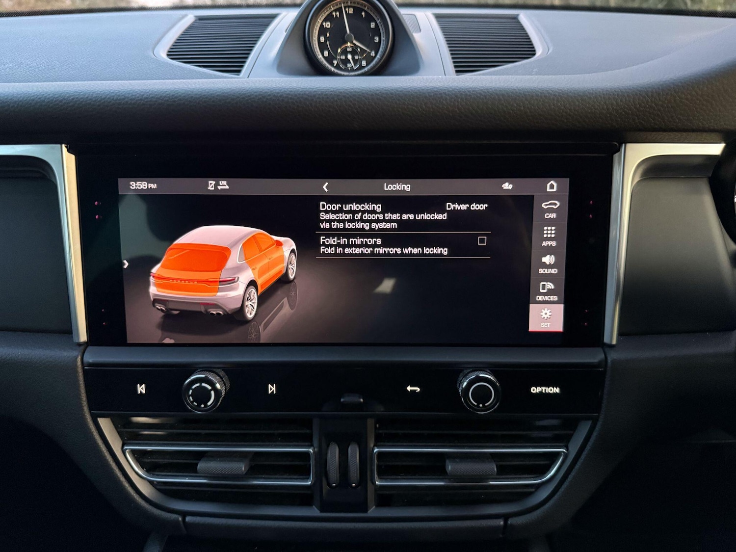 Used Porsche Macan 2021 for sale - 76942582: Photo 20