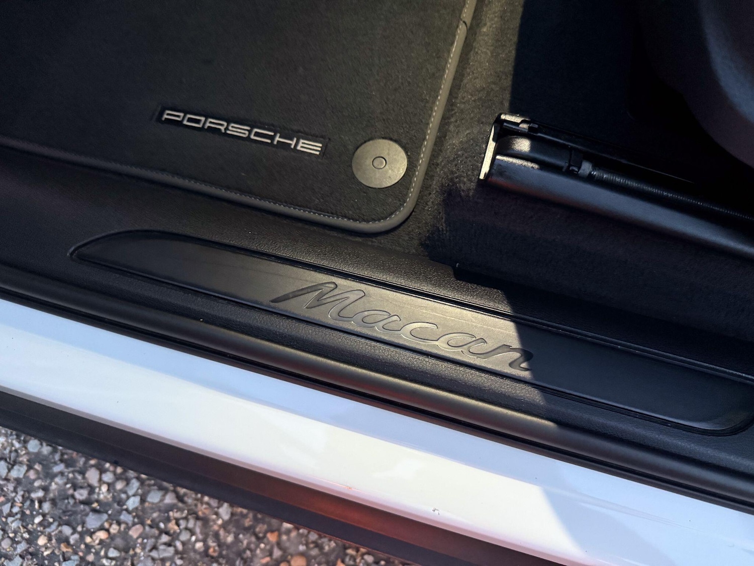 Used Porsche Macan 2021 for sale - 76942582: Photo 8