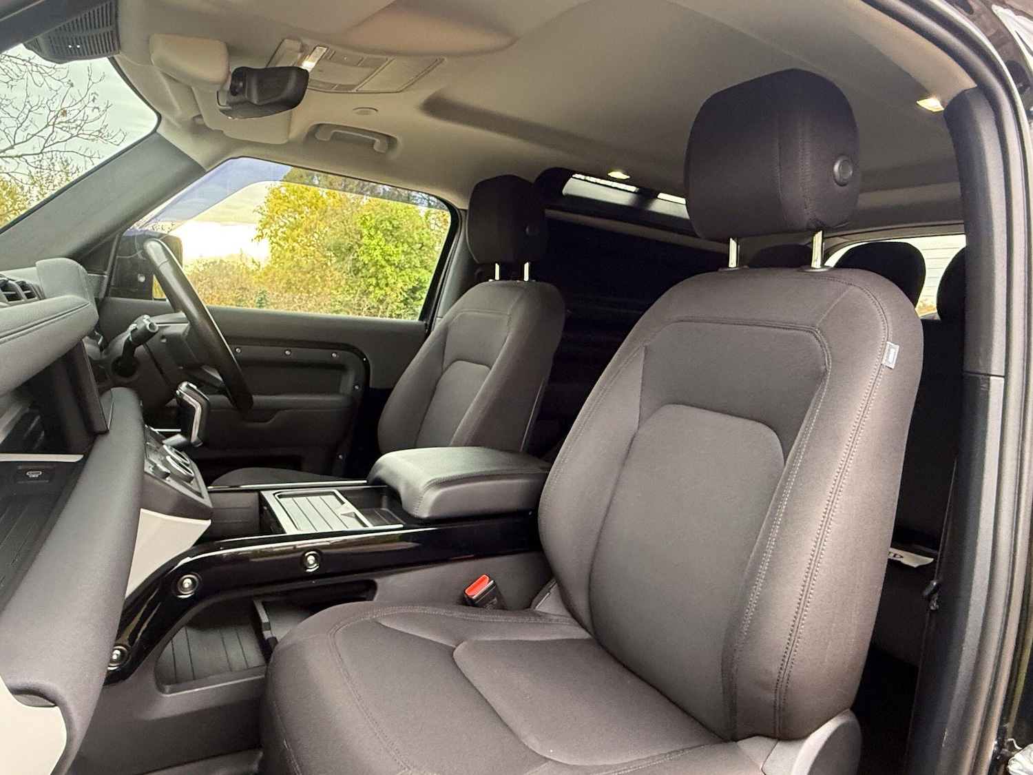 Used Land Rover Defender 2022 for sale - 76484433: Photo 12