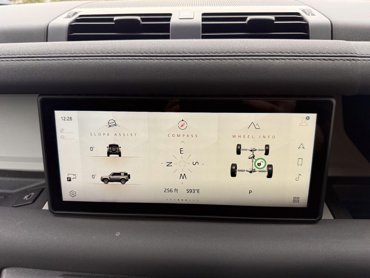 Used Land Rover Defender 2022 for sale - 76484433: Photo 19