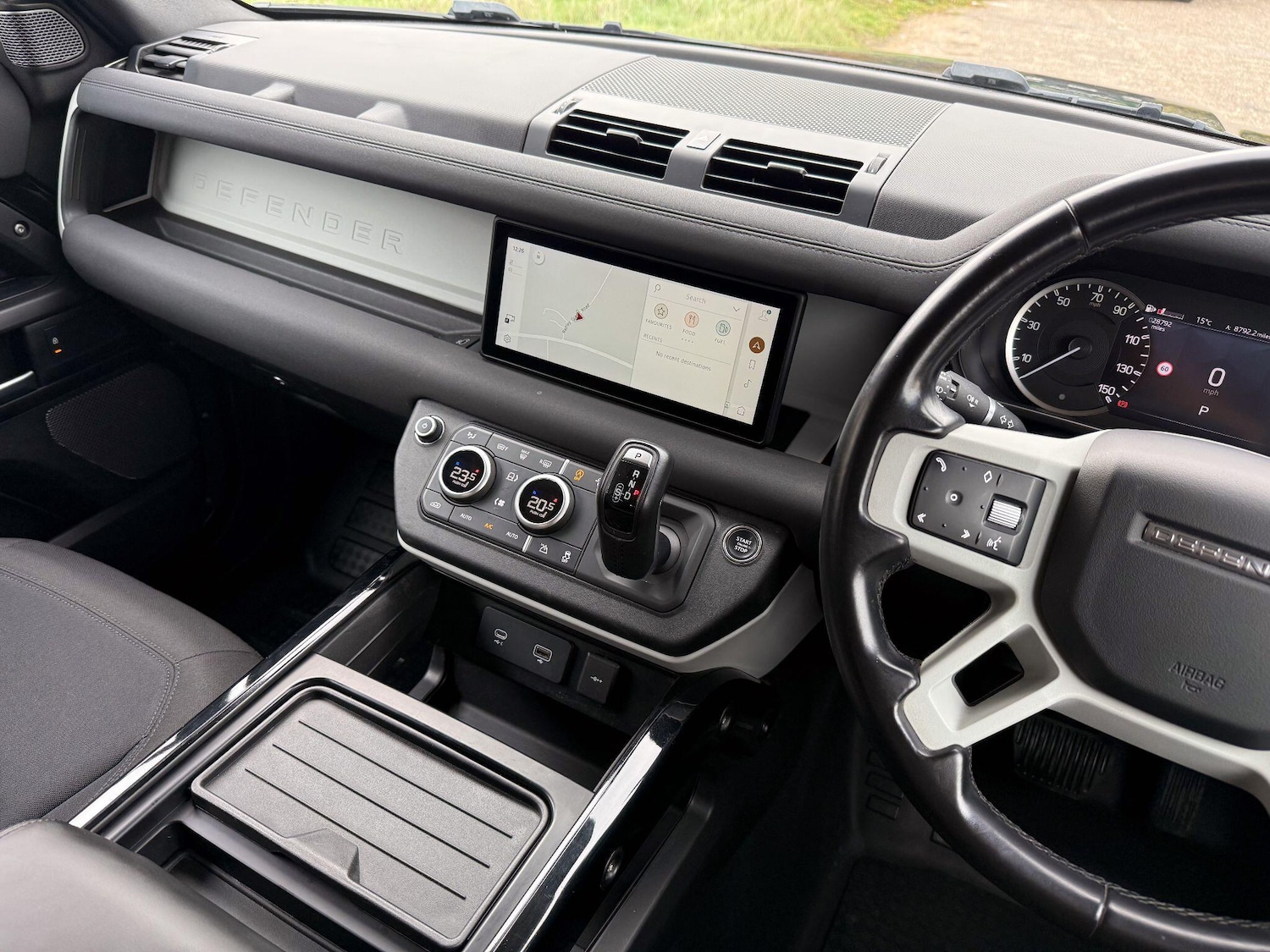 Used Land Rover Defender 2022 for sale - 76484433: Photo 6