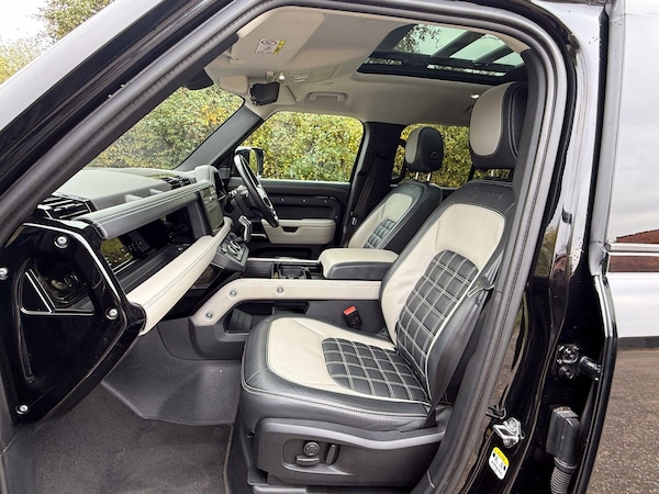 Used Land Rover Defender 110 2021 for sale - 76239060: Photo 3