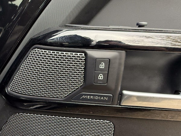 Used Land Rover Defender 110 2021 for sale - 76239060: Photo 8