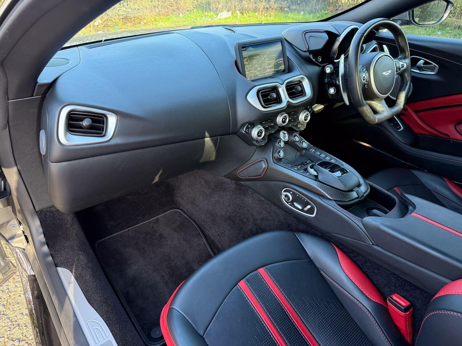 Used Aston Martin Vantage 2019 for sale - 77925533: Photo 11