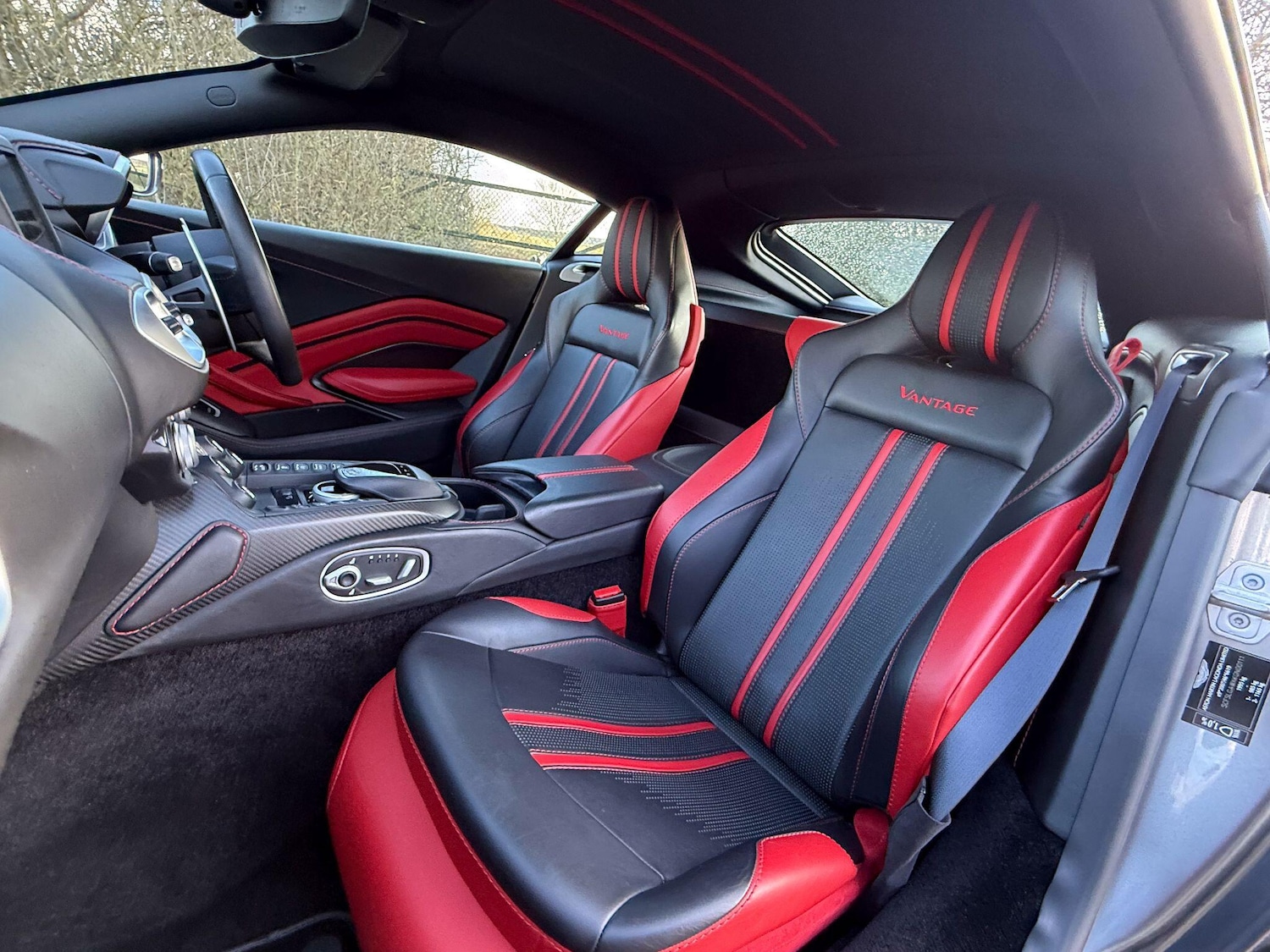 Used Aston Martin Vantage 2019 for sale - 77925533: Photo 12