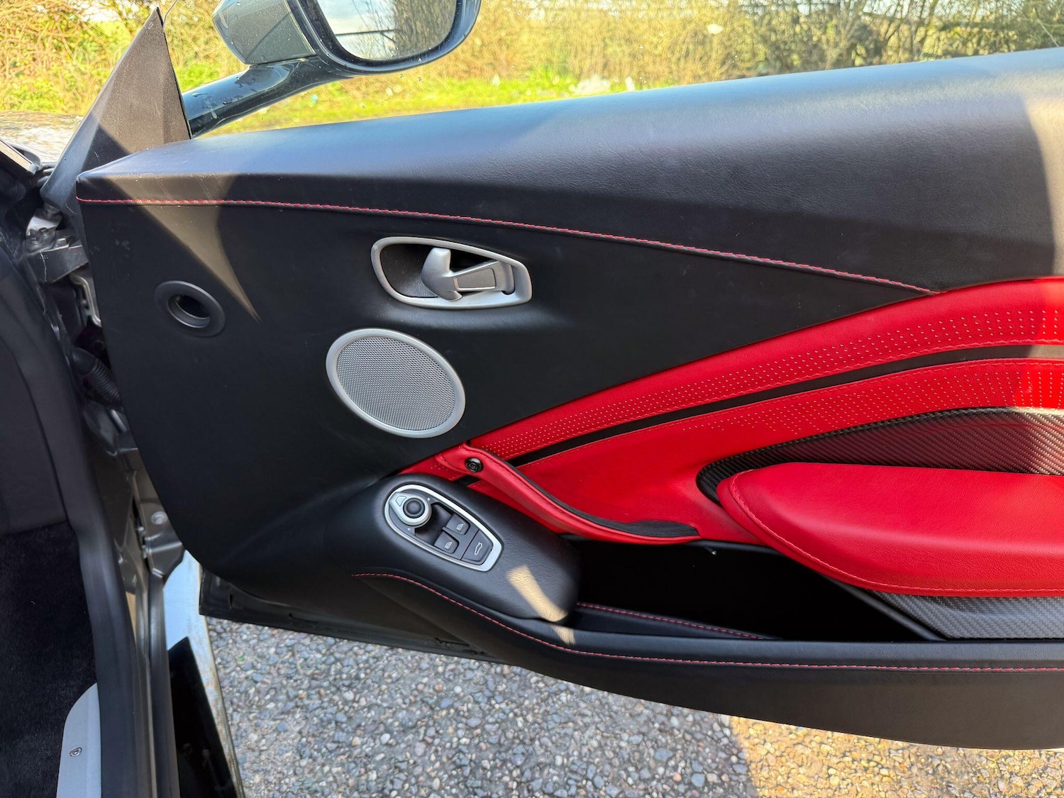 Used Aston Martin Vantage 2019 for sale - 77925533: Photo 14