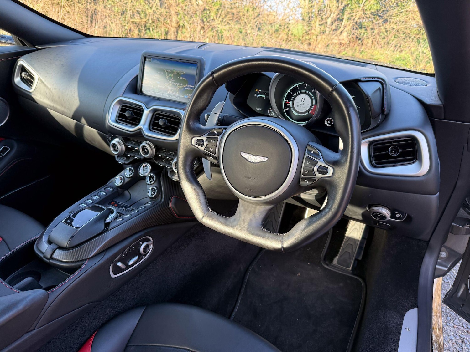 Used Aston Martin Vantage 2019 for sale - 77925533: Photo 15