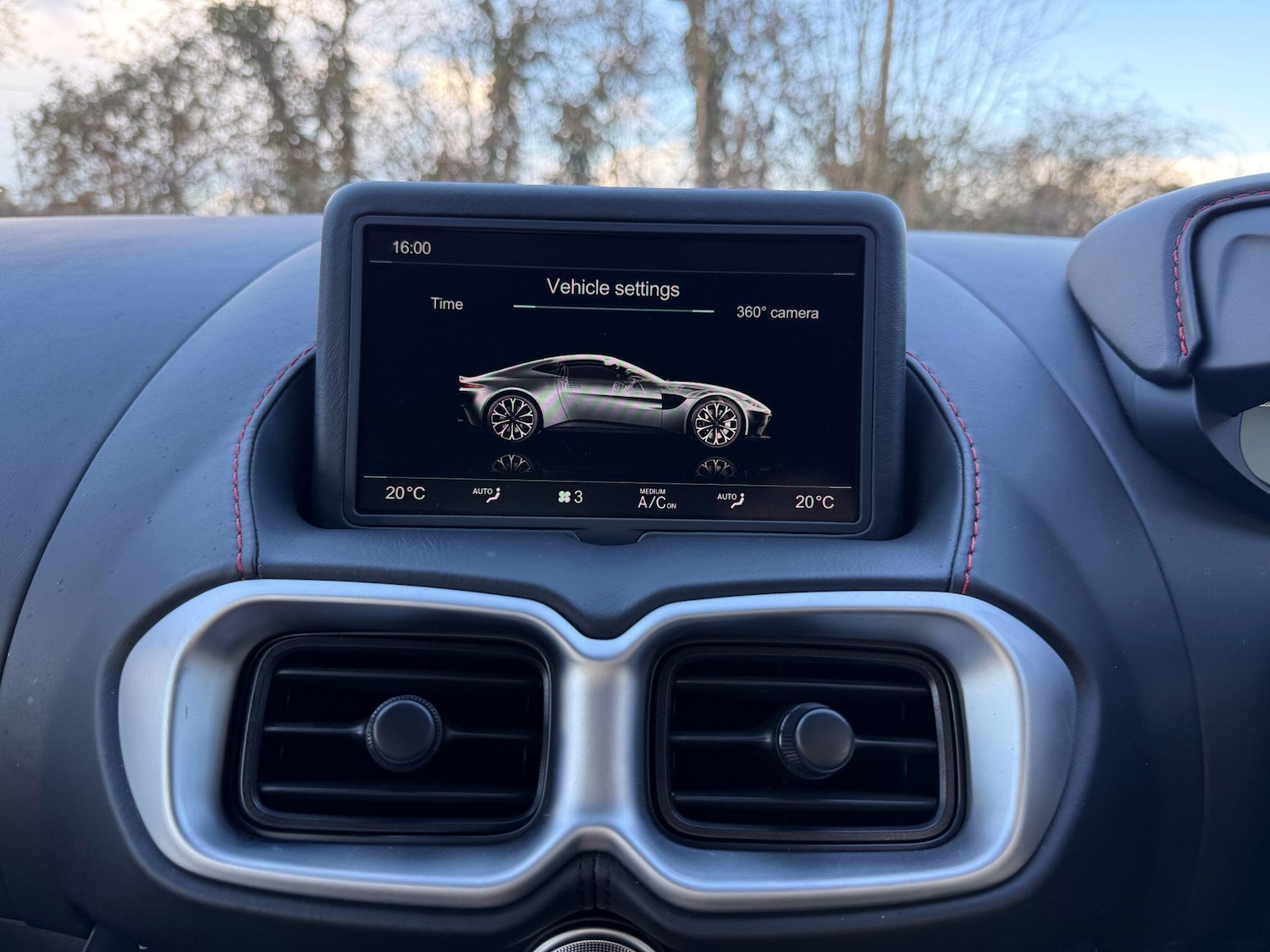 Used Aston Martin Vantage 2019 for sale - 77925533: Photo 20