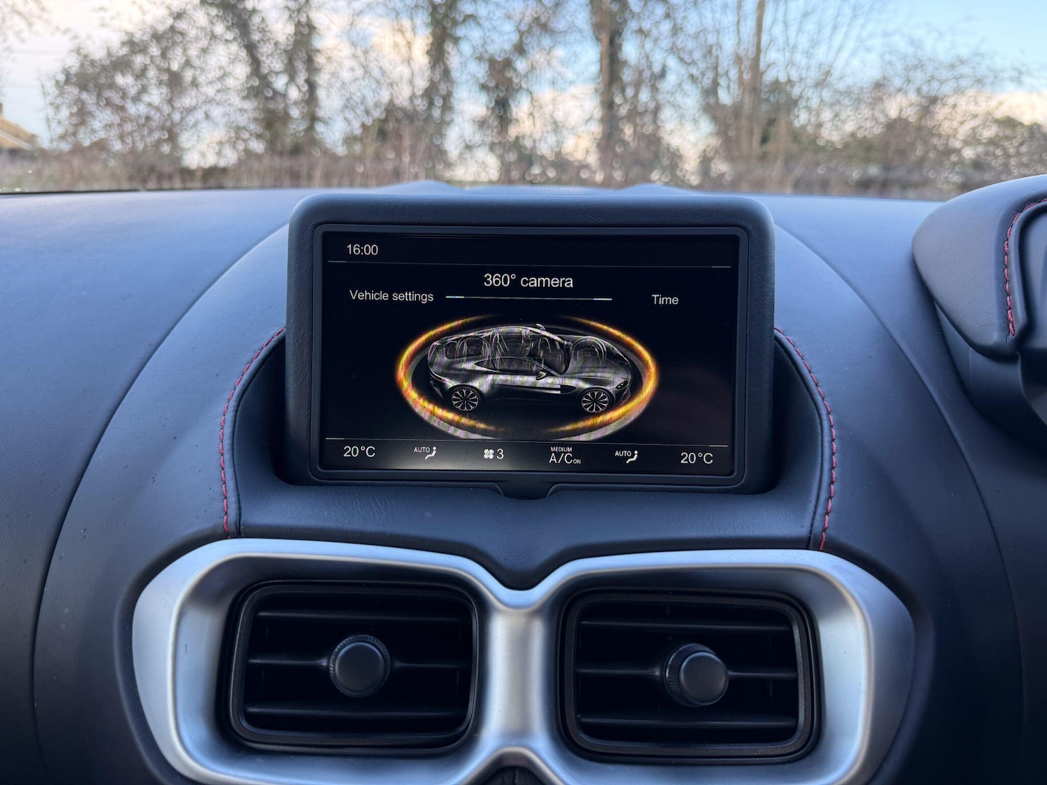 Used Aston Martin Vantage 2019 for sale - 77925533: Photo 21