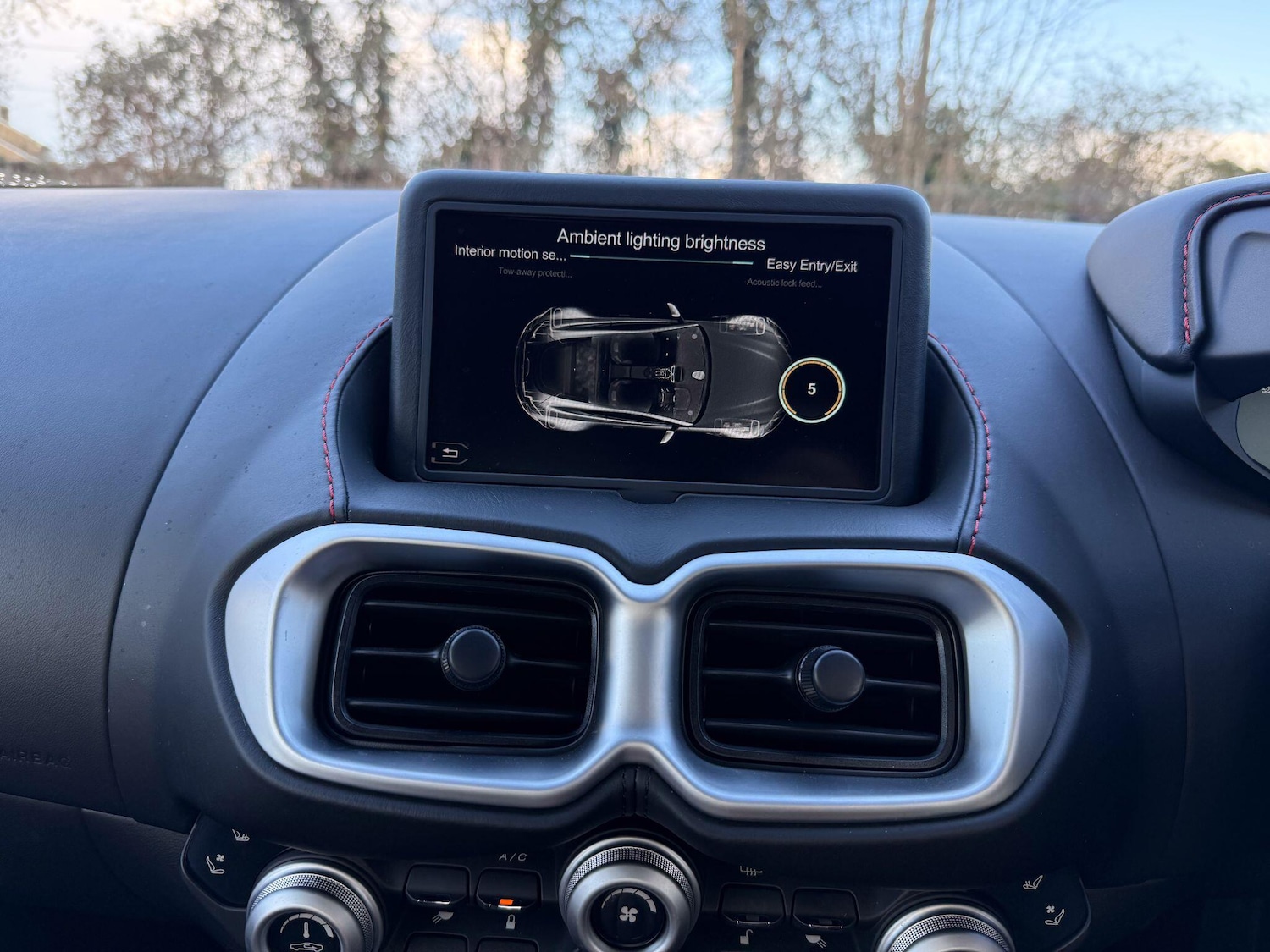 Used Aston Martin Vantage 2019 for sale - 77925533: Photo 22