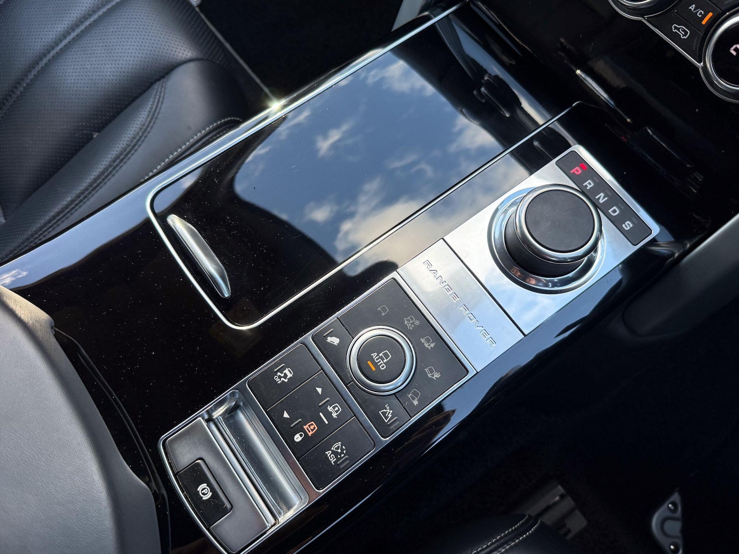 Used Land Rover Range Rover for sale - 77925216: Photo 27