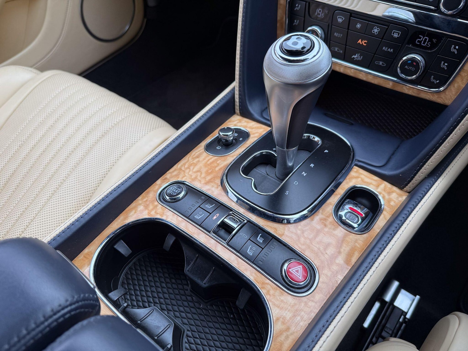 Used Bentley Continental 2017 for sale - 75990664: Photo 18