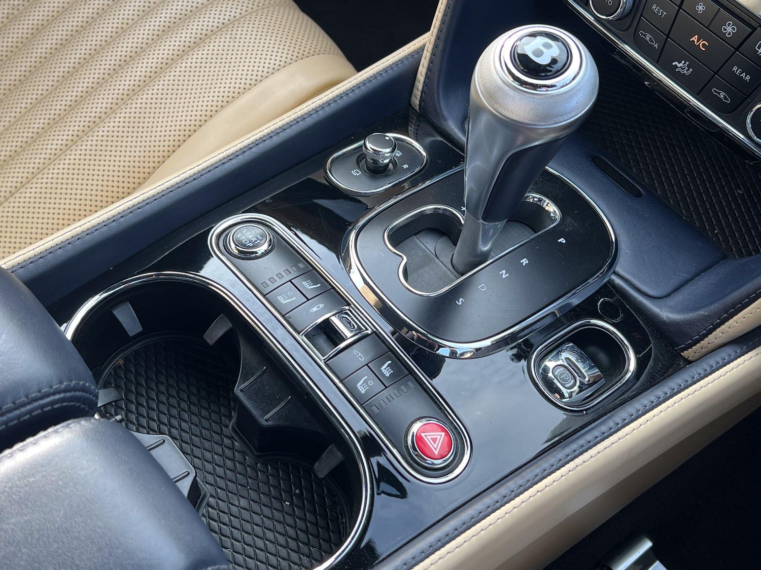 Used Bentley Continental 2017 for sale - 75990664: Photo 28