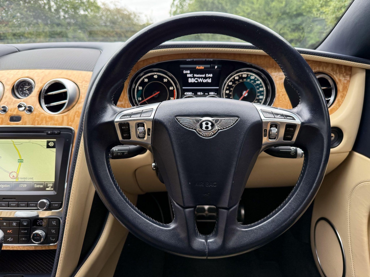Used Bentley Continental 2017 for sale - 75990664: Photo 7