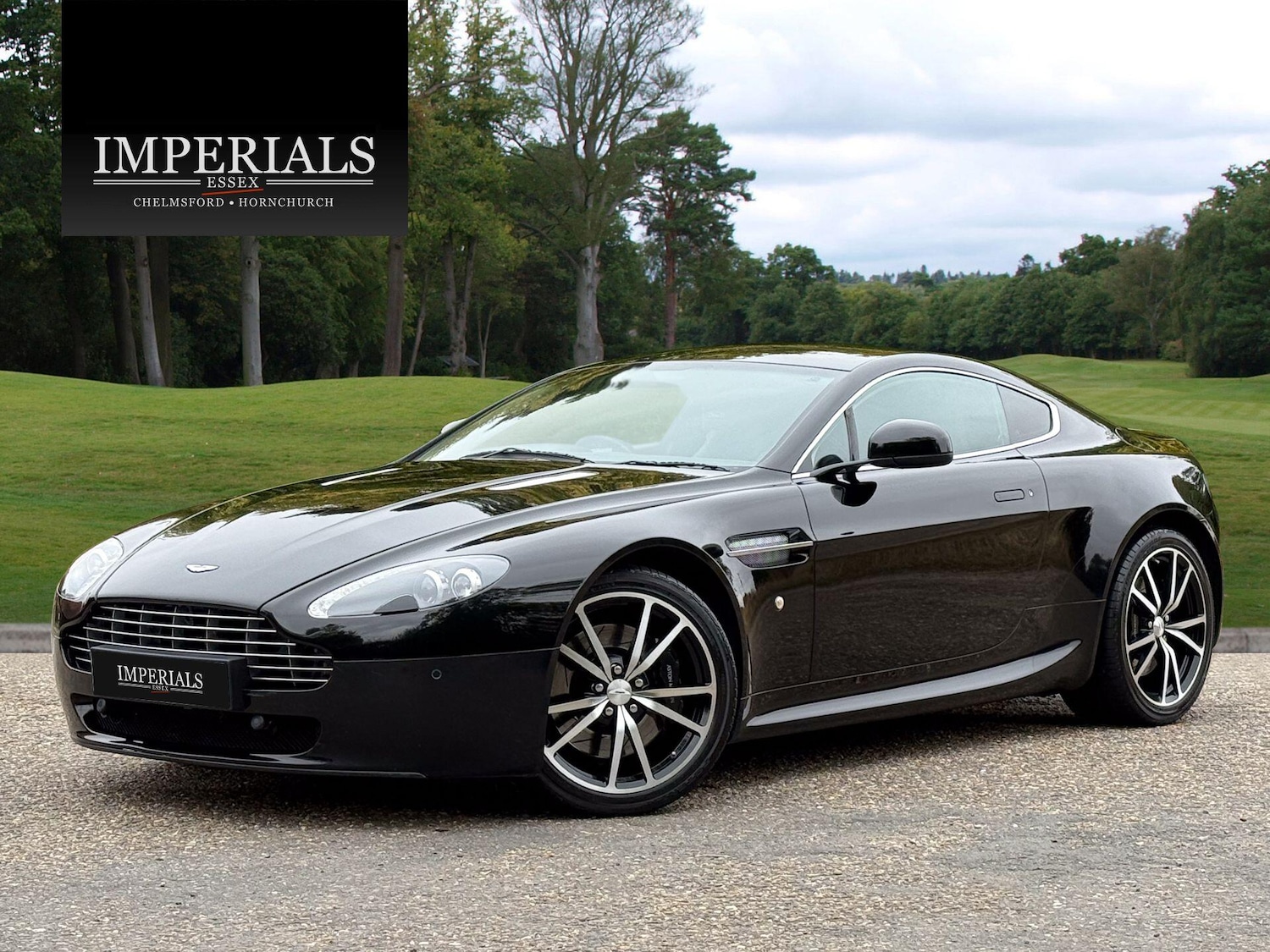 Used Aston Martin Vantage 2010 for sale - 76562515: Photo 1