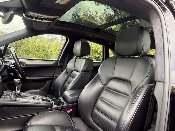 Used Porsche Macan 2017 for sale - 76227265: Photo 12