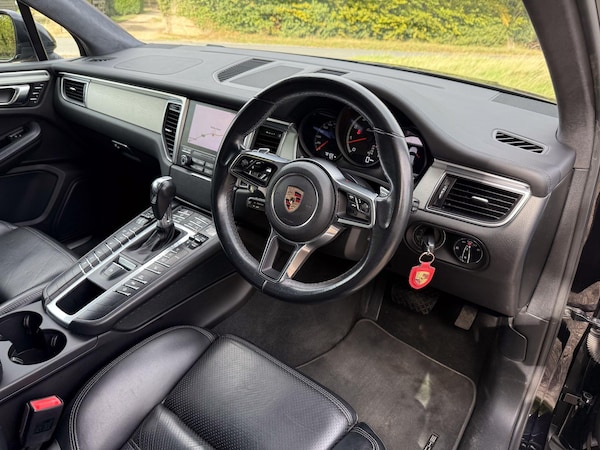Used Porsche Macan 2017 for sale - 76227265: Photo 14