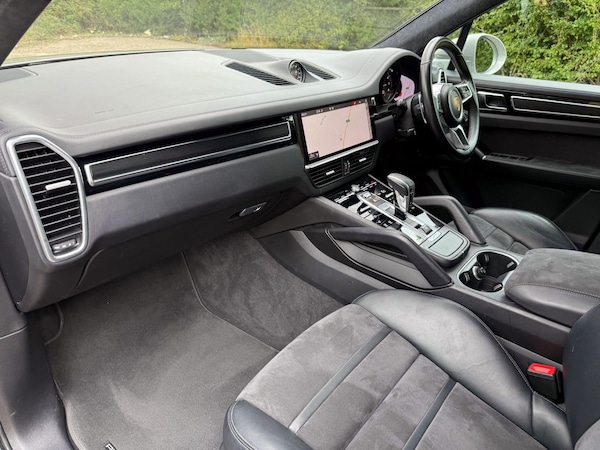 Used Porsche Cayenne 2020 for sale - 75448692: Photo 11
